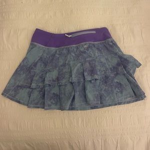 Ivivva skirt fits like a size 2 lulu skirt